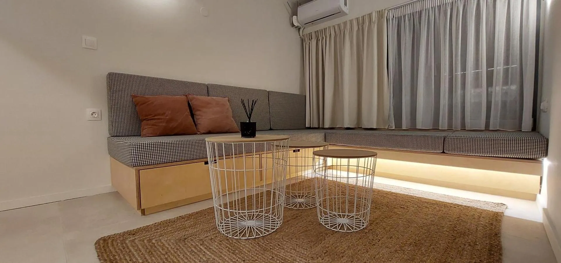 Urban Hide Apartment Thessaloniki 0*,