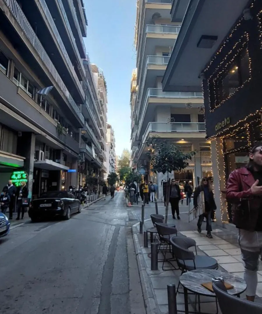 Urban Hide Apartment Thessaloniki